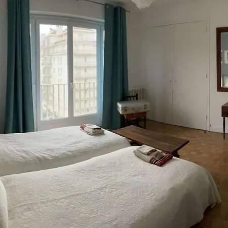 Saint Jean De Luz, Appt 4couchages, Parking En Sous-sol, Classe 3 Etoiles *